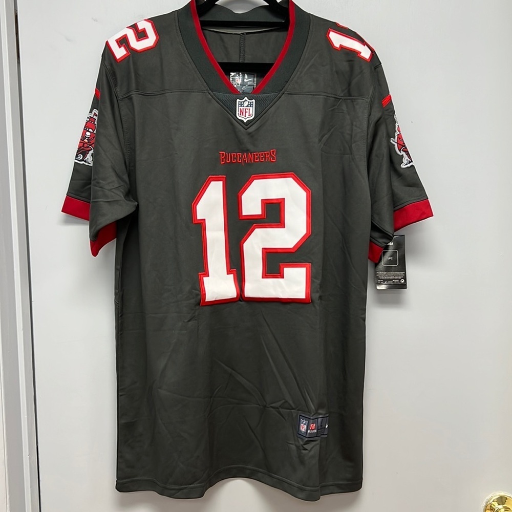 NWT Nike On Field Tampa Bay Buccaneers #12 Brady Jersey